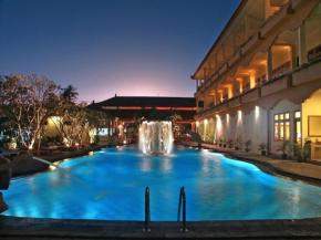 Гостиница Febri's Hotel & Spa  Kuta